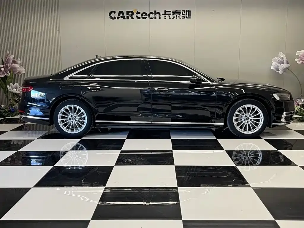 Audi A8 — фото 5
