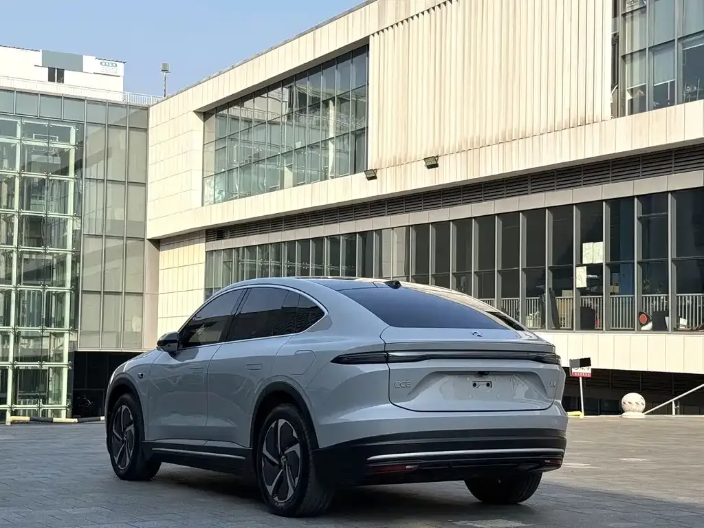 NIO EC6 — фото 8