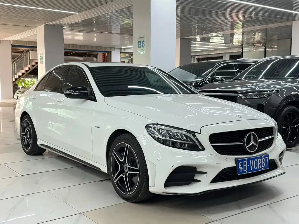 Mercedes-Benz C-Class — фото 10