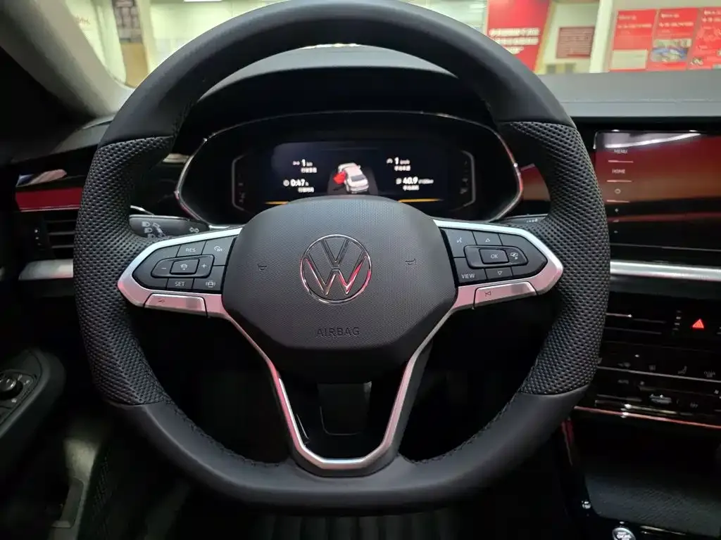 Volkswagen Passat — фото 3