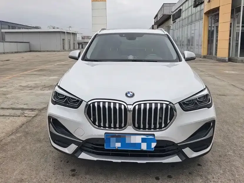BMW X1 — фото 5