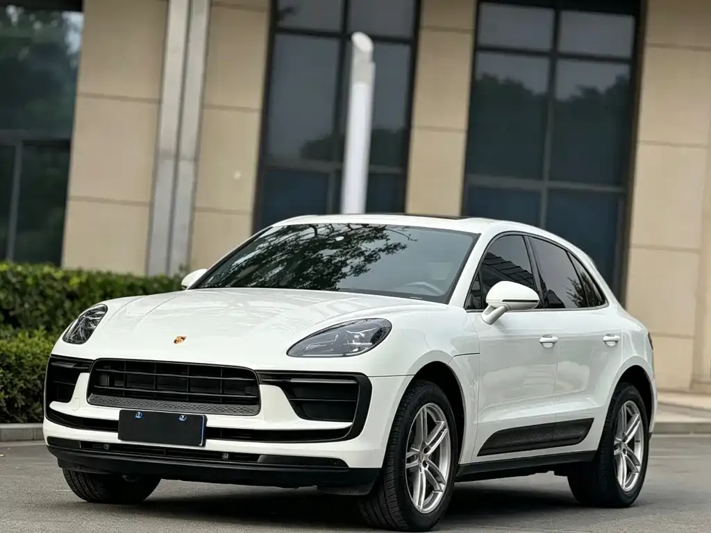 Porsche Macan — фото 1