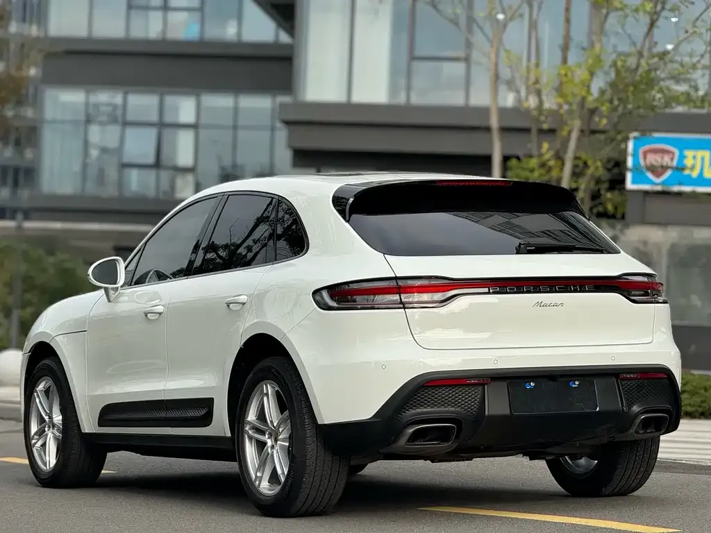 Porsche Macan — фото 6