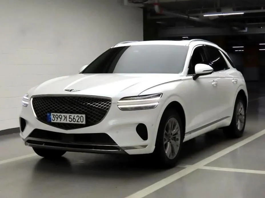 Genesis GV70 — фото 1