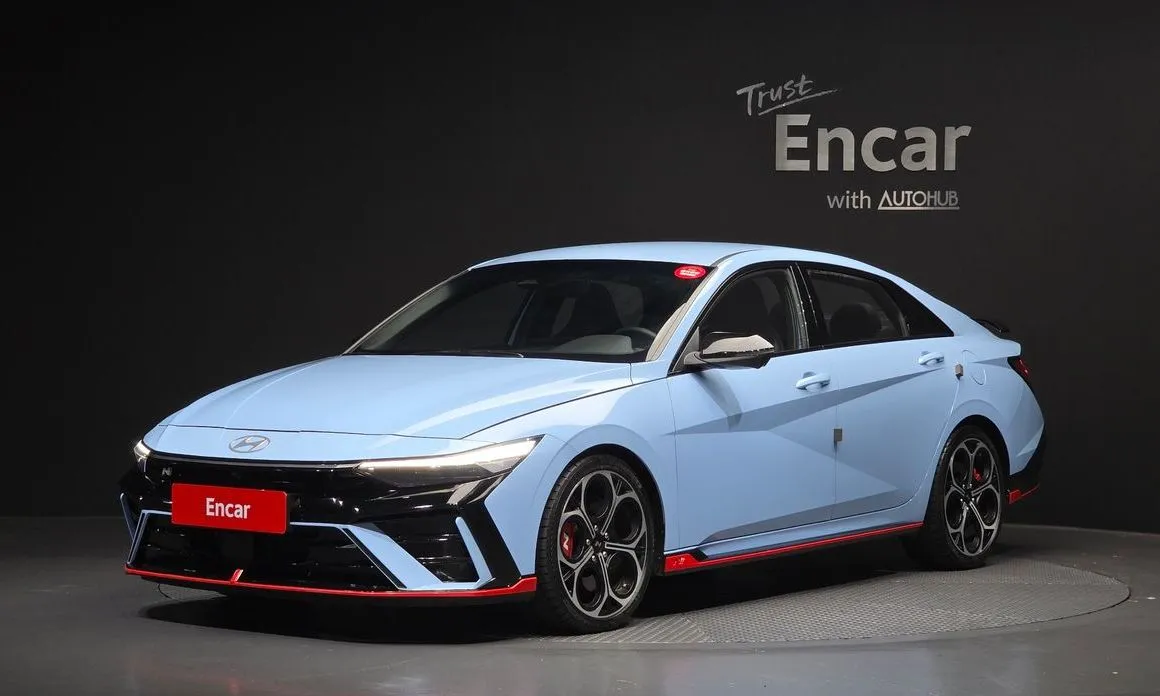 Hyundai AVANTE — фото 1