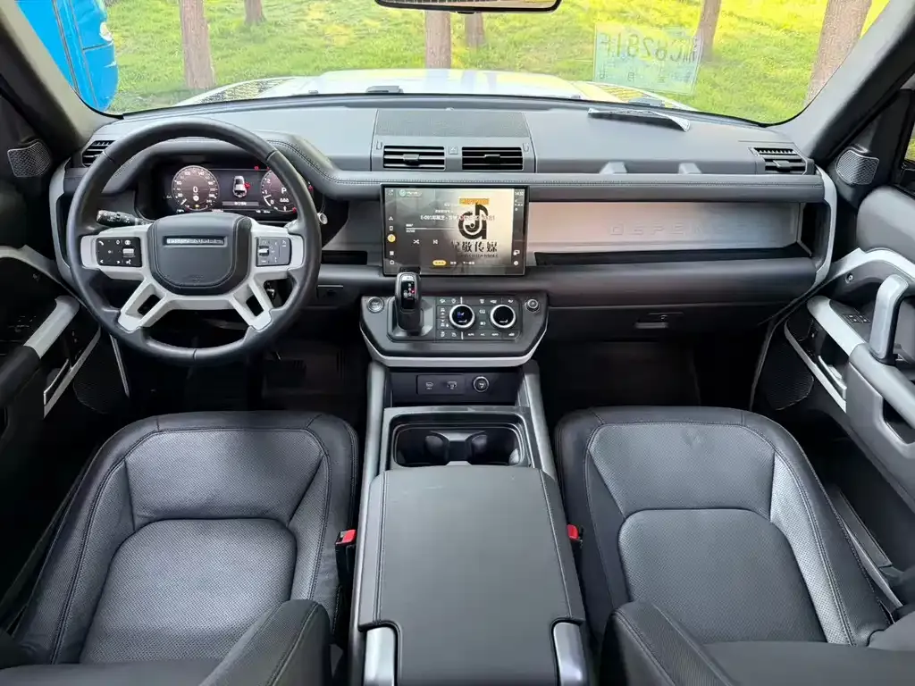 Land Rover Defender — фото 5