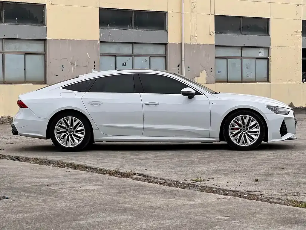 Audi A7 — фото 9