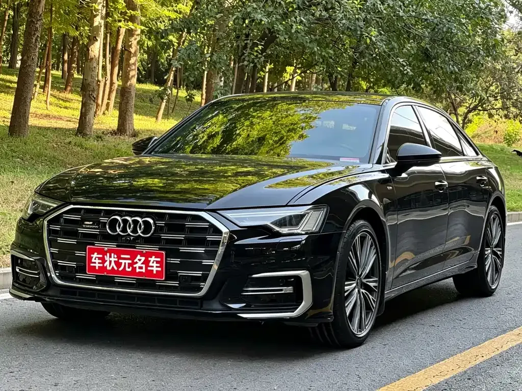 Audi A6L — фото 1