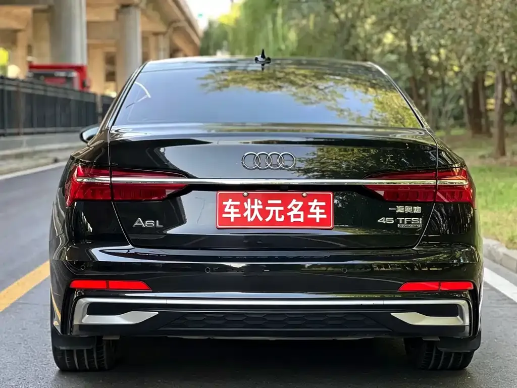 Audi A6L — фото 7