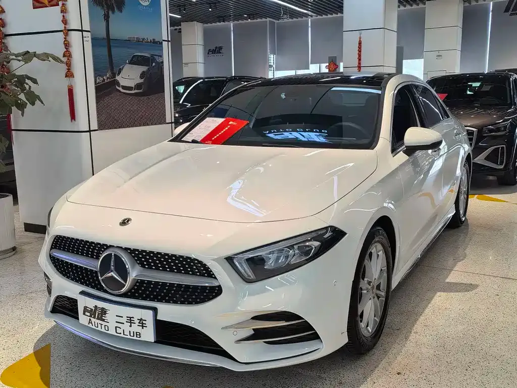 Mercedes-Benz A-Class — фото 1
