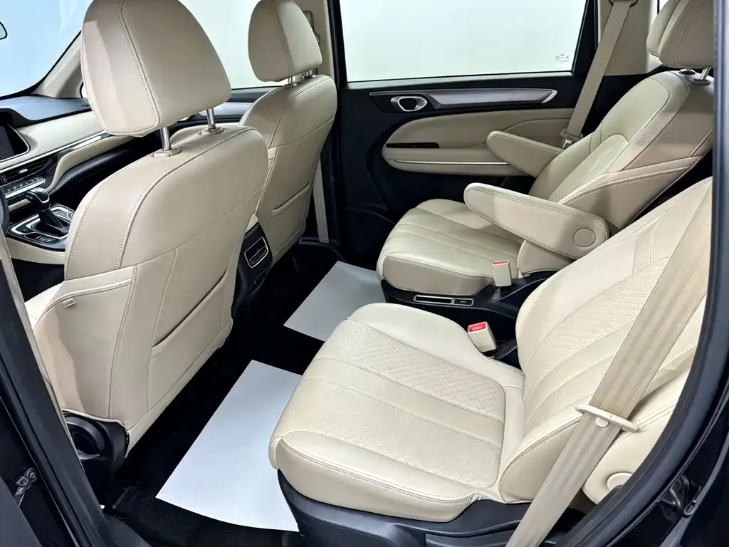 GAC Motor Trumpchi M6 — фото 6