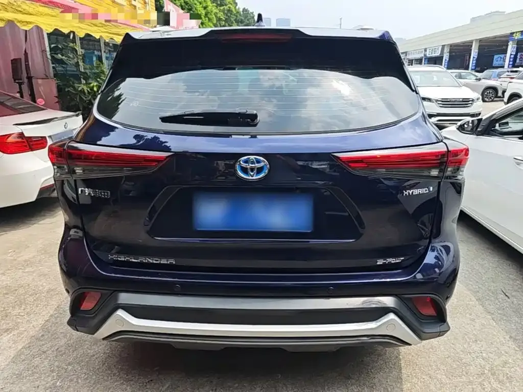Toyota Highlander — фото 7