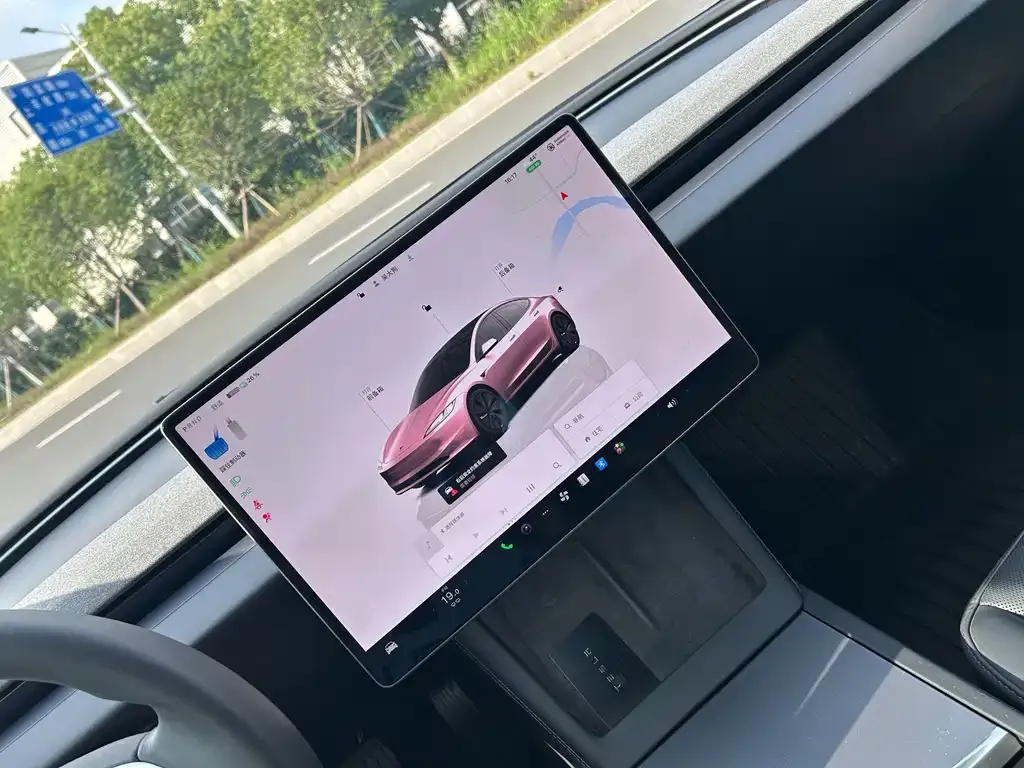 Tesla Model 3 — фото 2