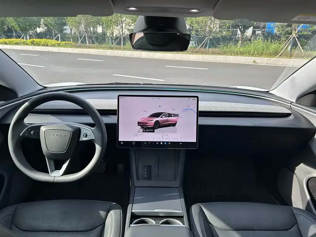 Tesla Model 3 — фото 5