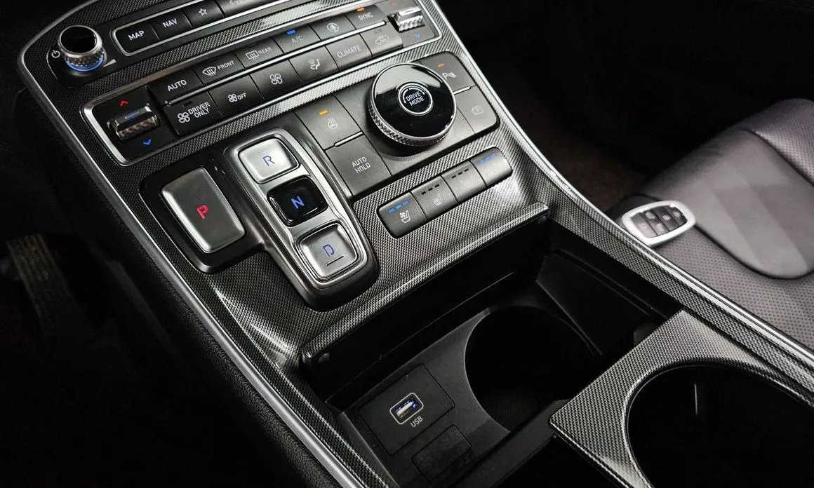 Hyundai Santafe — фото 5