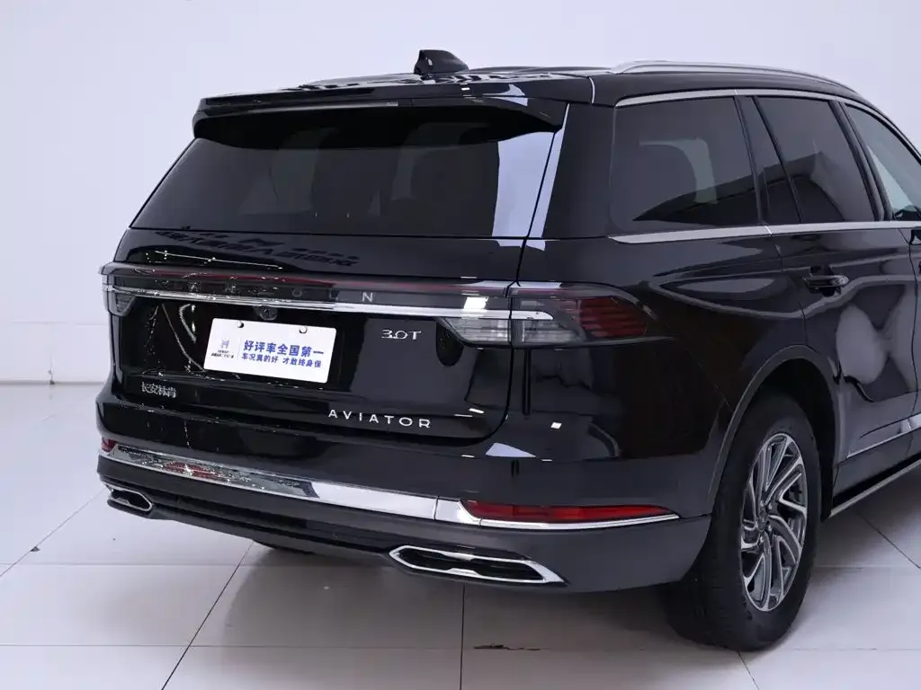 Lincoln Aviator — фото 9