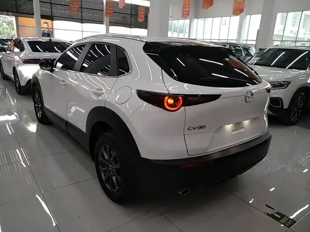 Mazda CX-30 — фото 7