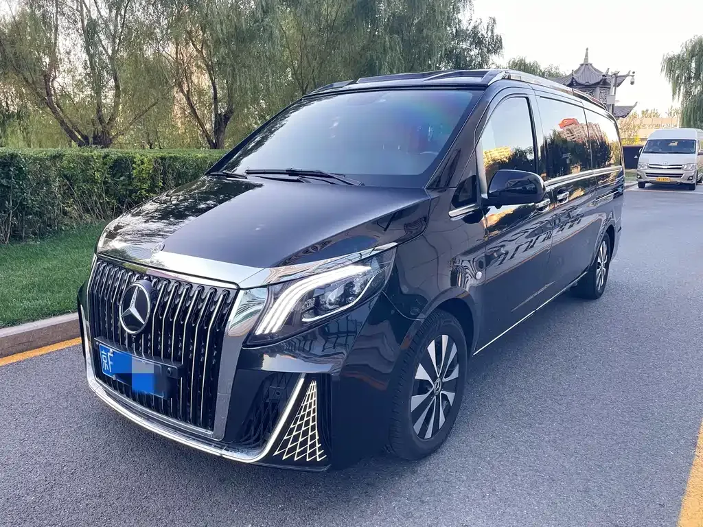 Mercedes-Benz Vito — фото 1