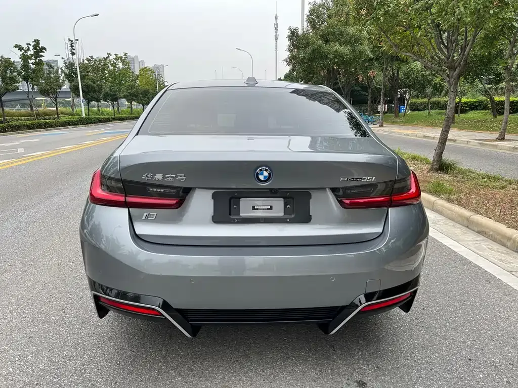 BMW i3 — фото 9
