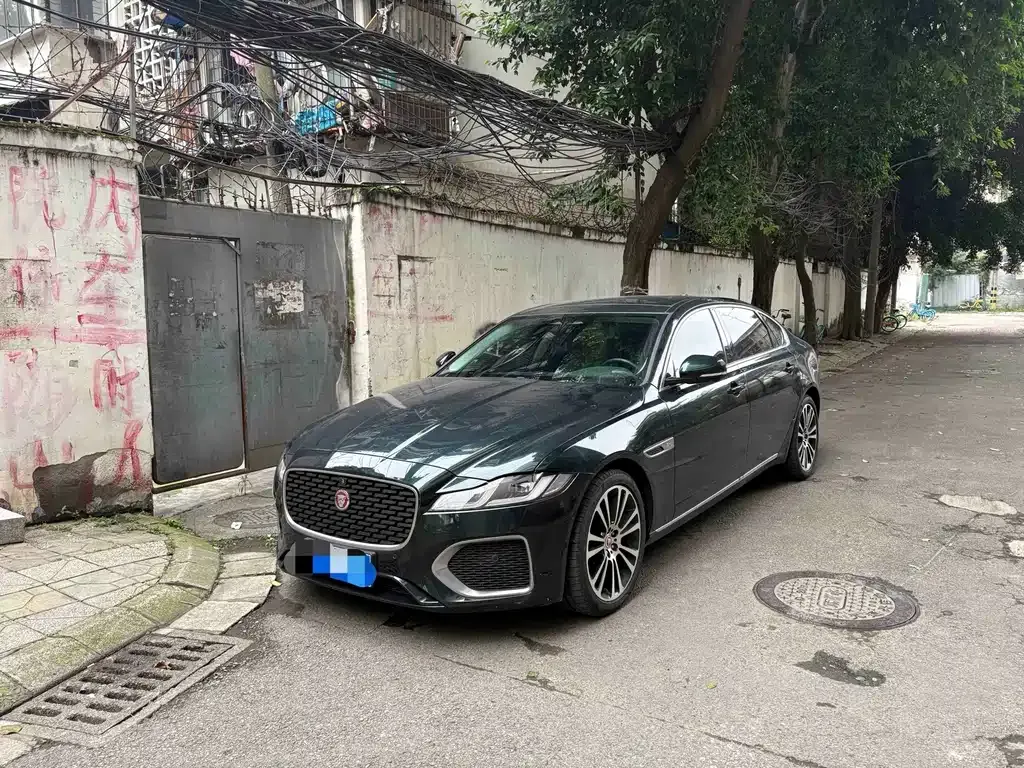 Jaguar XFL — фото 1