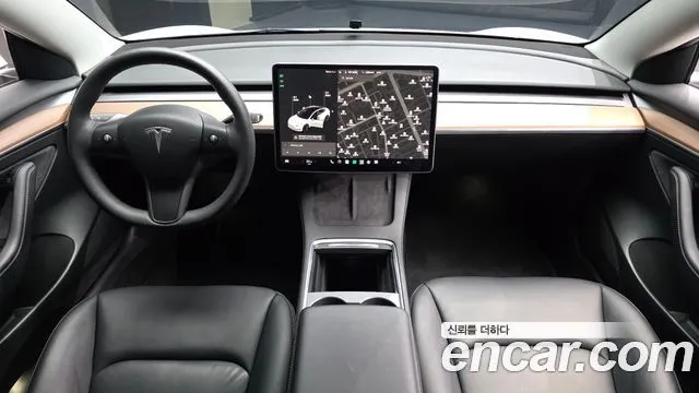 Tesla Model 3 — фото 10