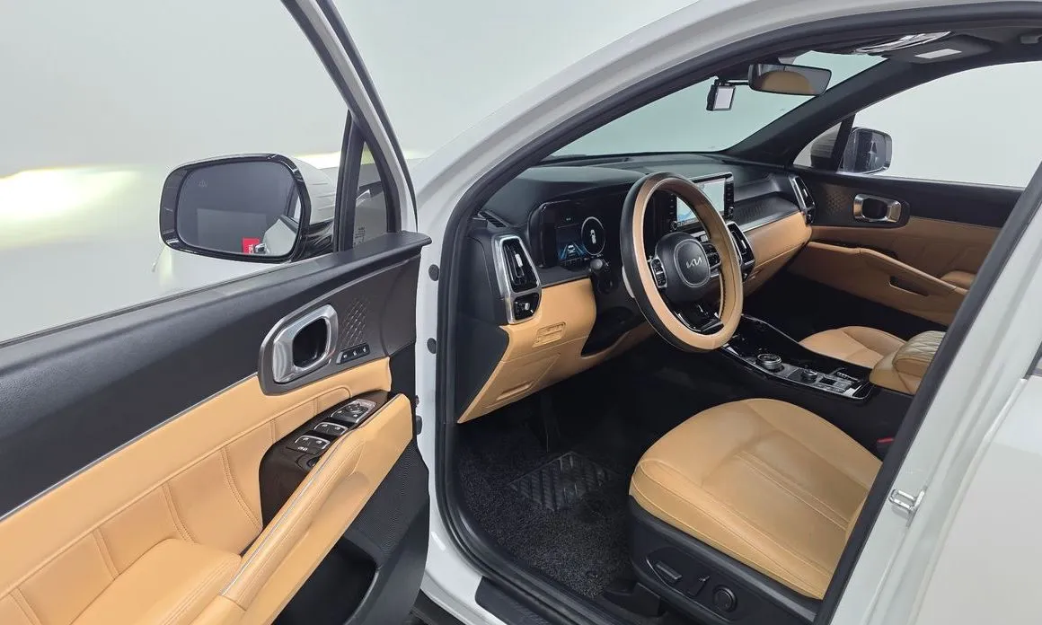 Kia Sorento — фото 8
