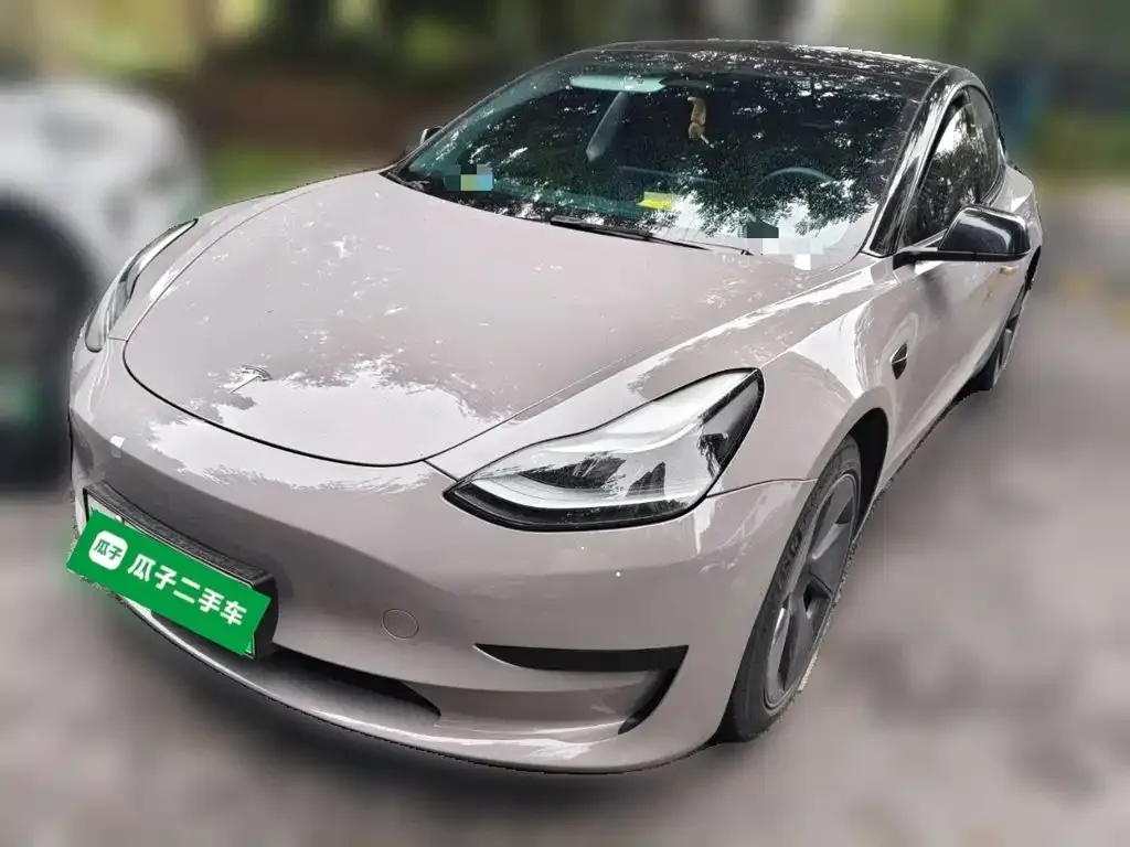 Tesla Model 3 — фото 10