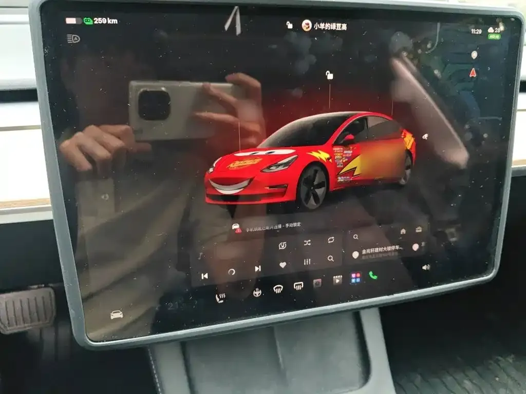 Tesla Model 3 — фото 2