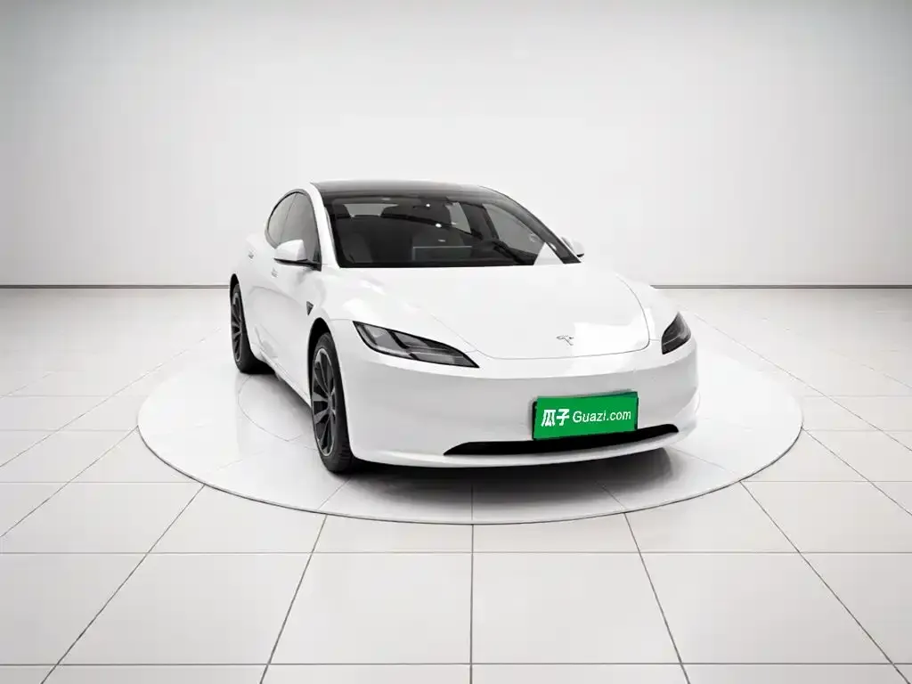 Tesla Model 3 — фото 4