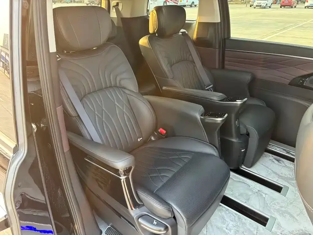 GAC Motor Trumpchi M8 — фото 3
