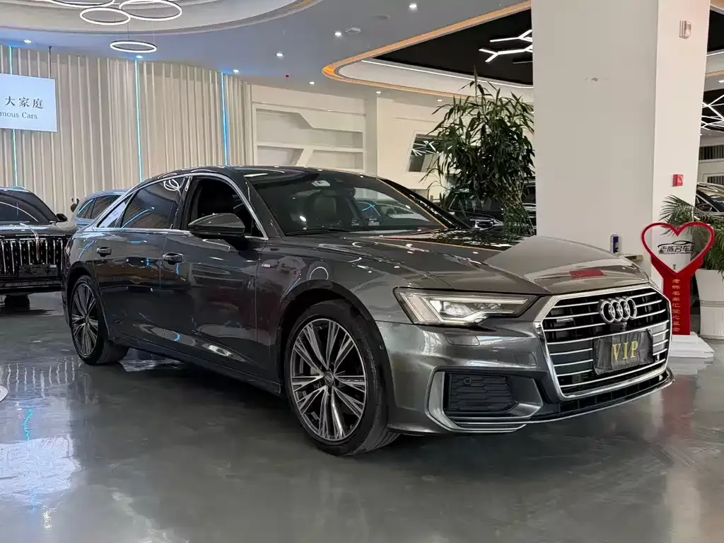 Audi A6L — фото 8