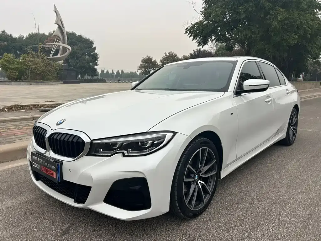 BMW 3 Series — фото 1