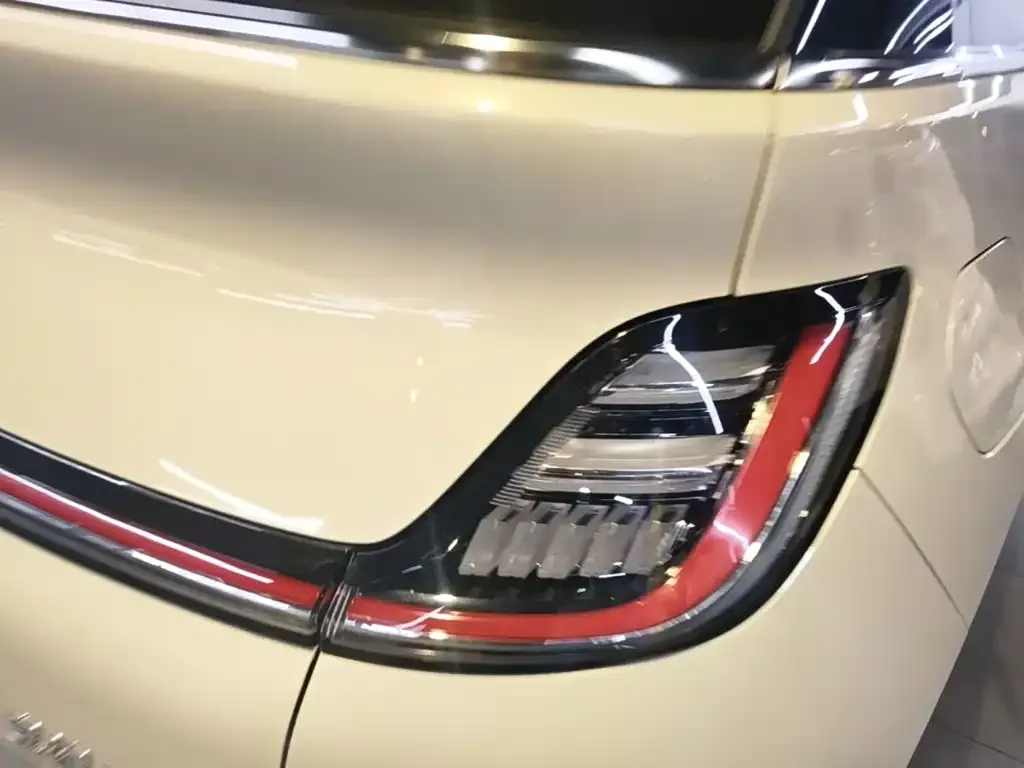 Baojun Yunduo — фото 10