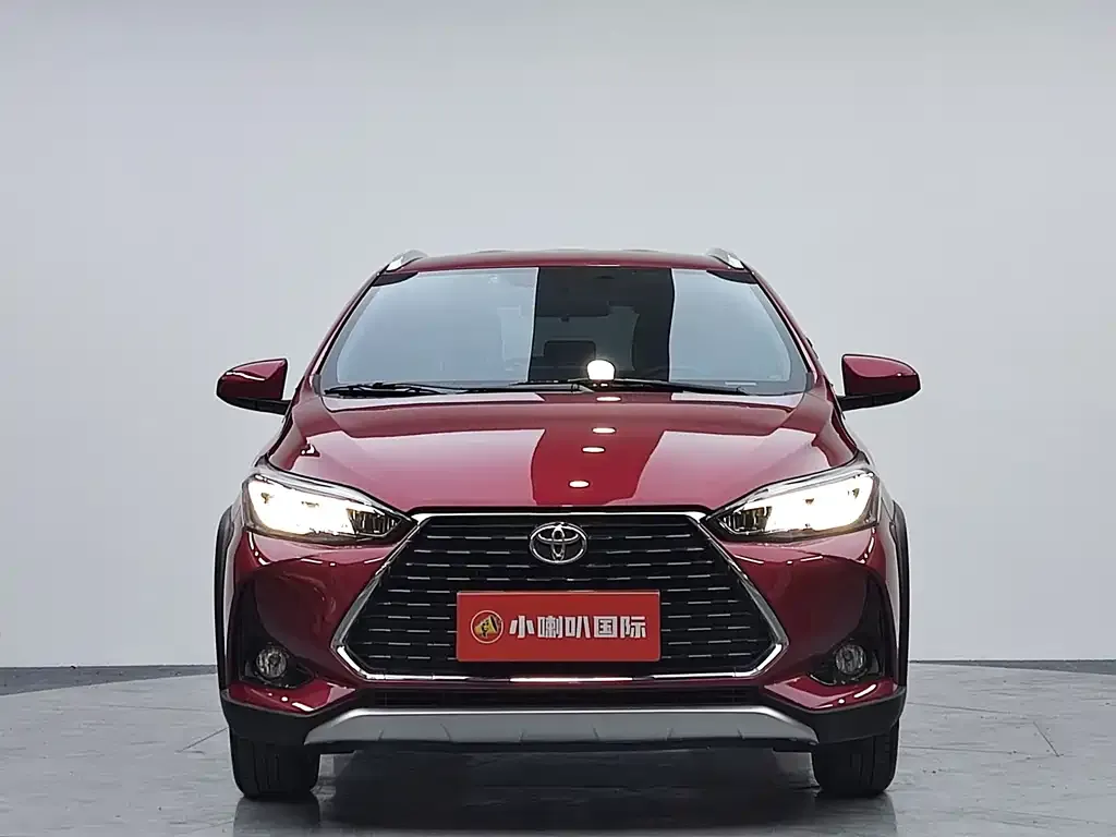 Toyota Yaris L — фото 4
