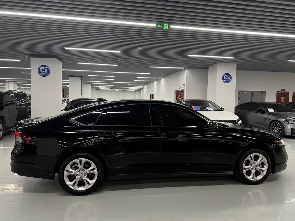 Honda Accord — фото 4