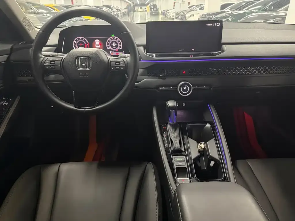 Honda Accord — фото 10