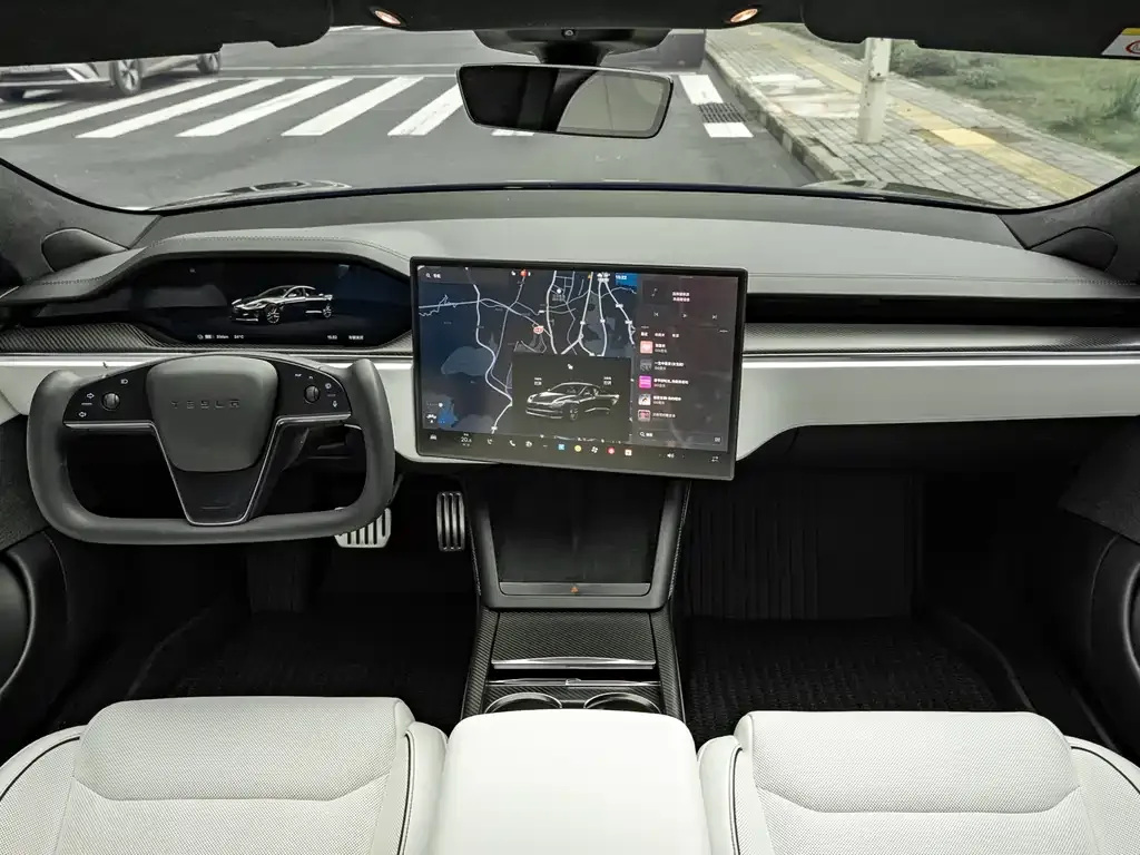 Tesla Model S — фото 7