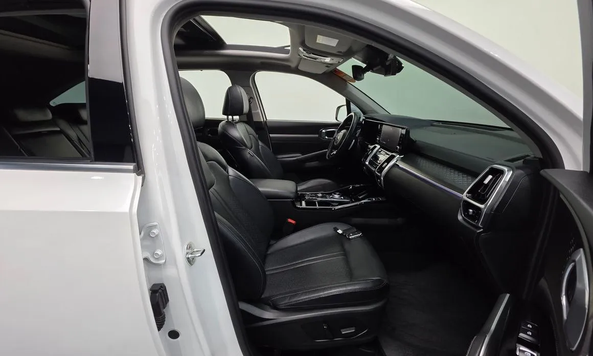 Kia Sorento — фото 7