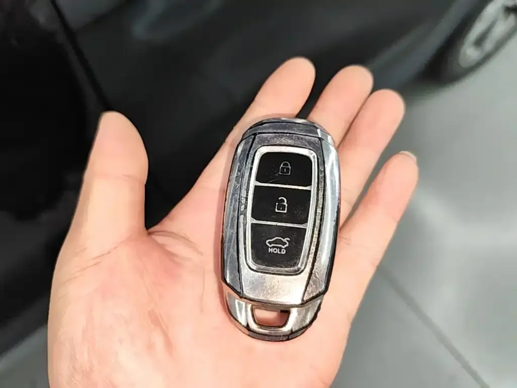 Hyundai Santa Fe — фото 2