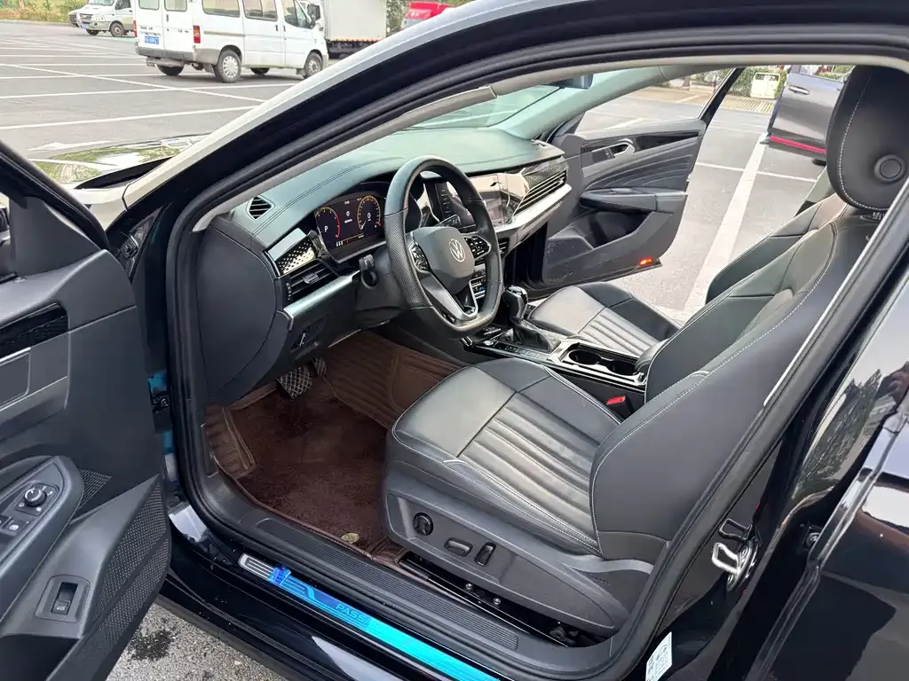 Volkswagen Passat — фото 3