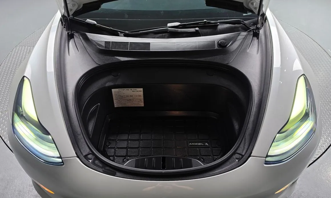 Tesla Model 3 — фото 8