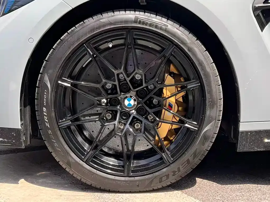 BMW M4 — фото 2