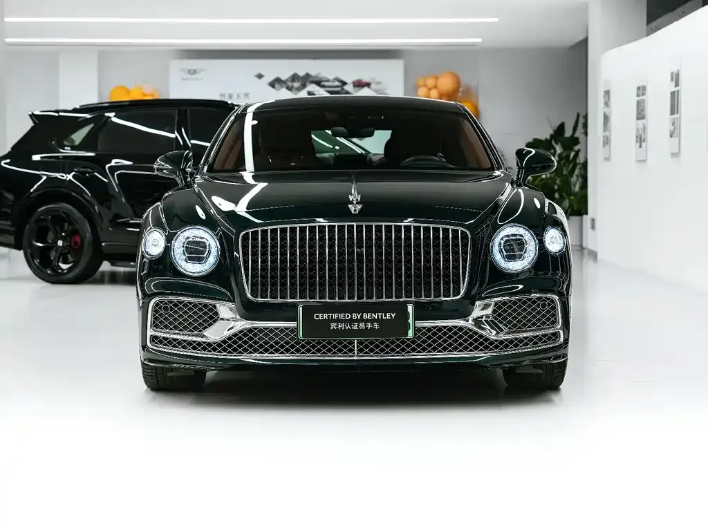 Bentley Flying Spur PHEV — фото 6