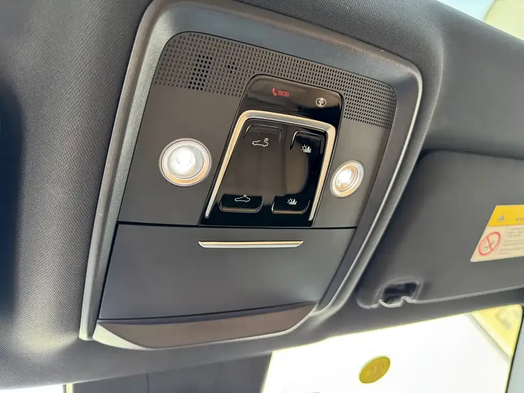 BYD L DM-i — фото 4