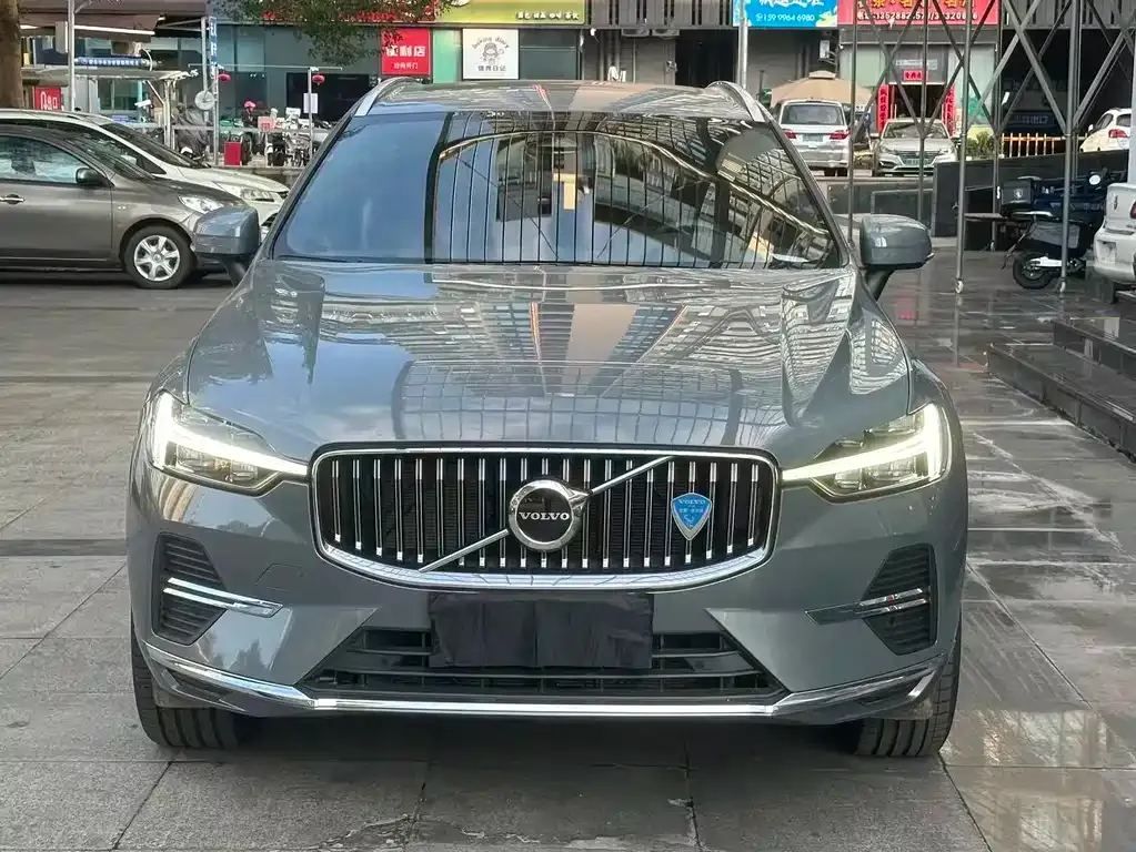 Volvo XC60 — фото 2