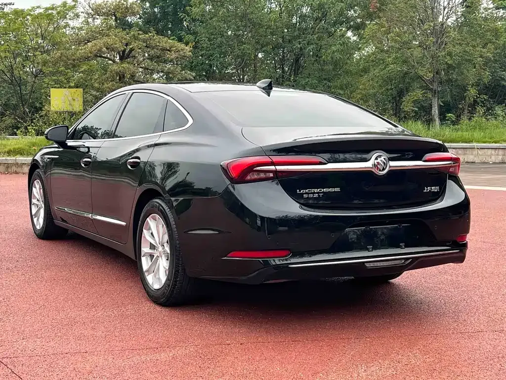 Buick LaCrosse — фото 5