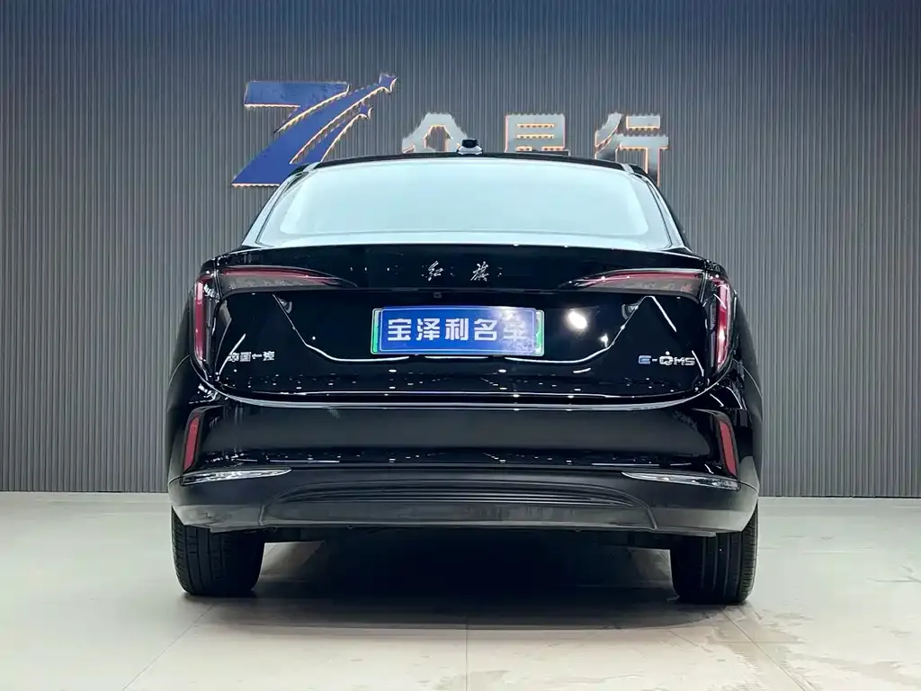 Hongqi E-QM5 — фото 3