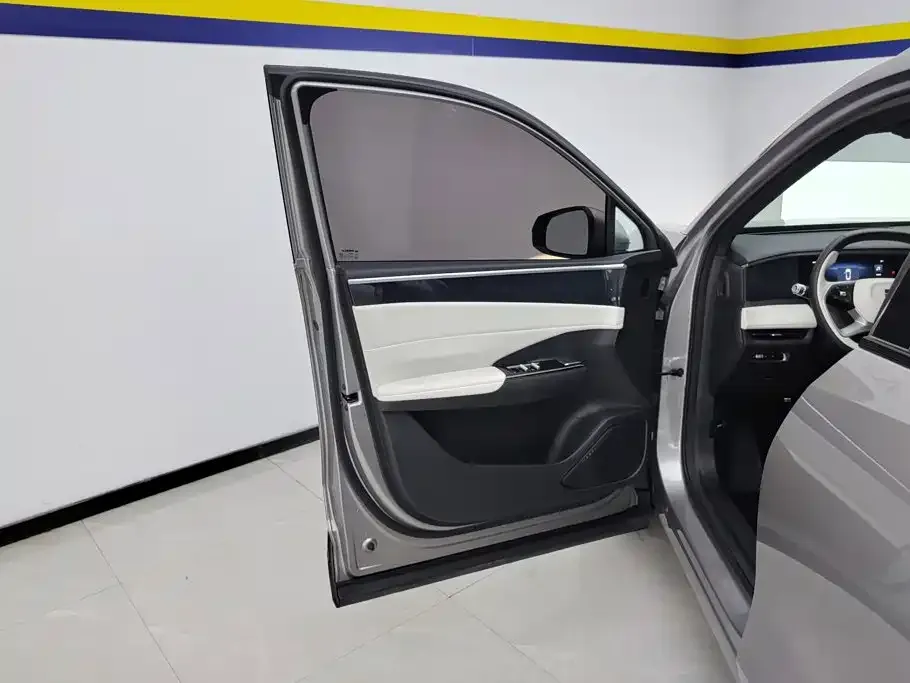 Geely Galaxy L7 — фото 4