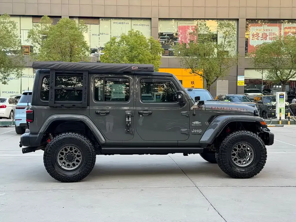 Jeep Wrangler — фото 6