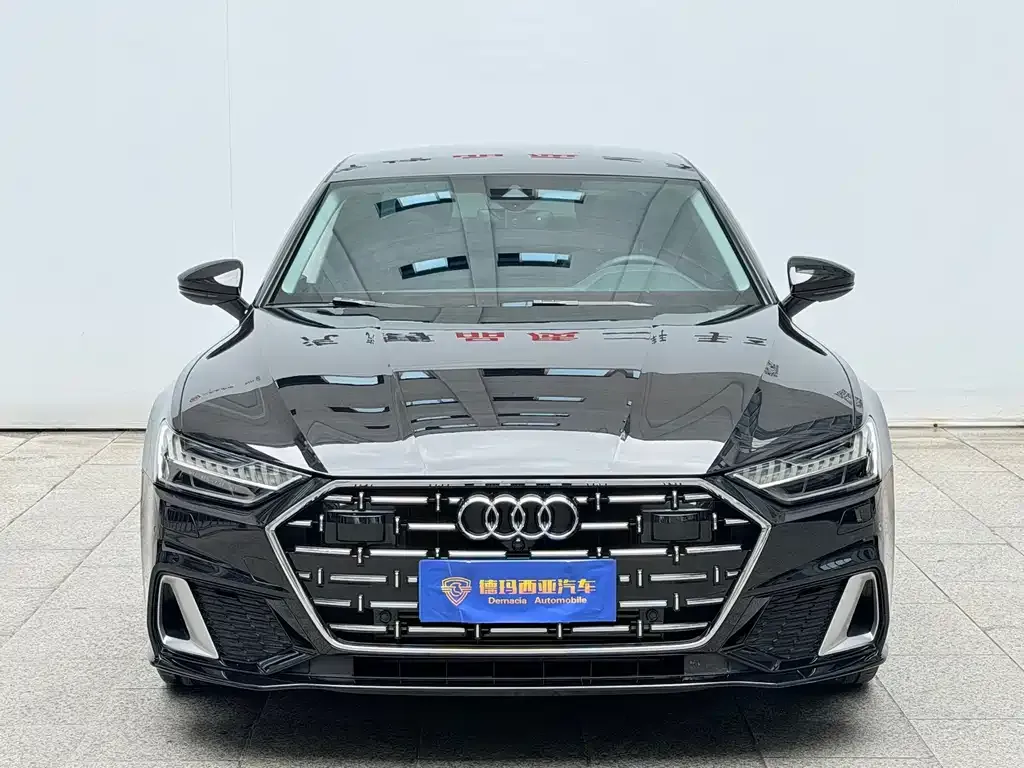 Audi A7L — фото 2